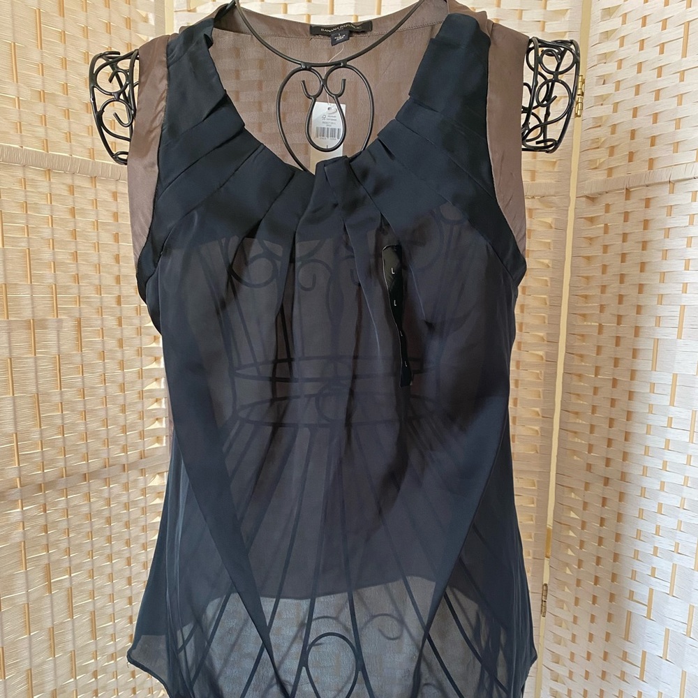 NWT Banana Republic Sleeveless Satin Top